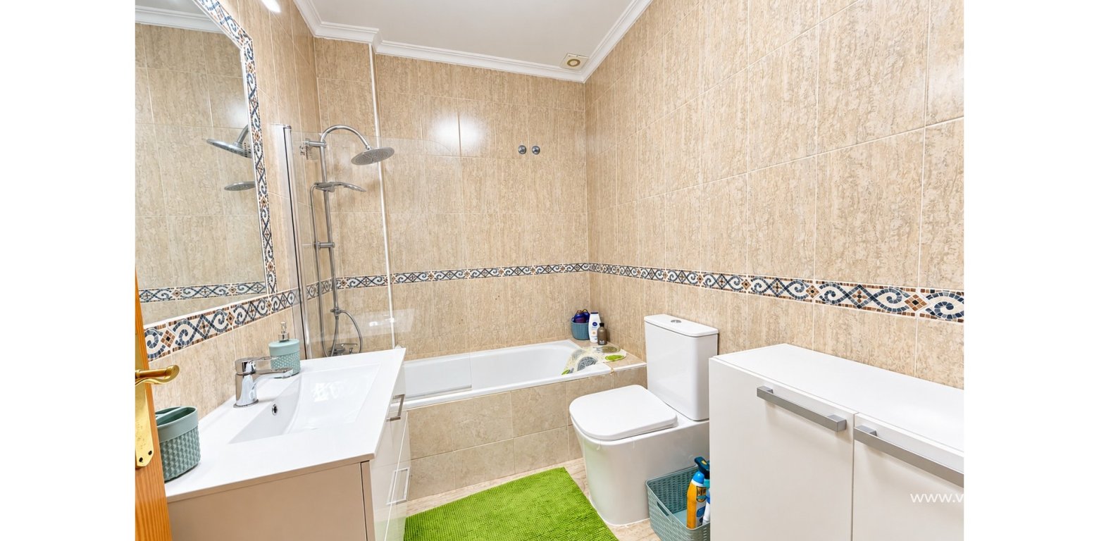 Venta - Townhouse - Daya Nueva