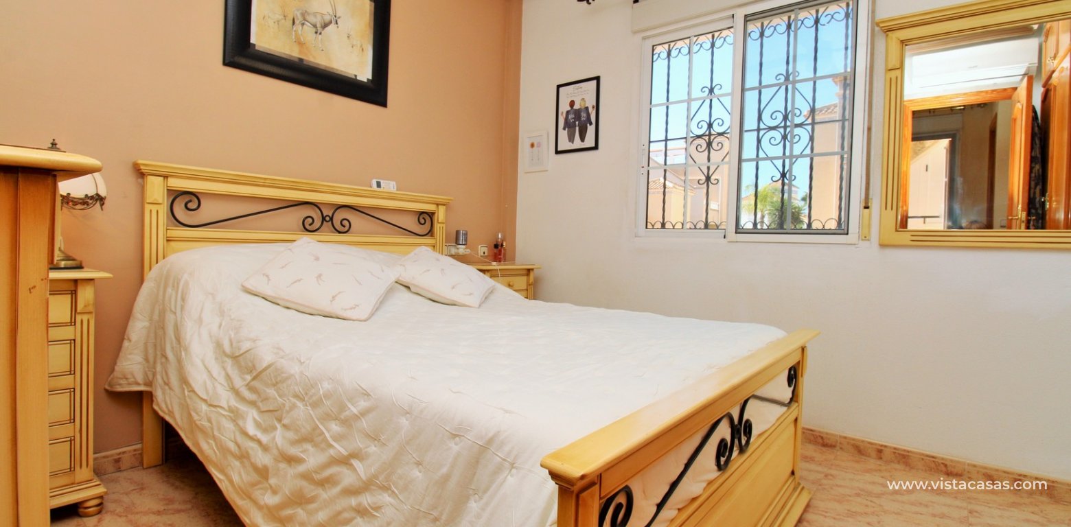 3 Bedroom Quad for Sale in Zodiaco V Villamartin master bedroom