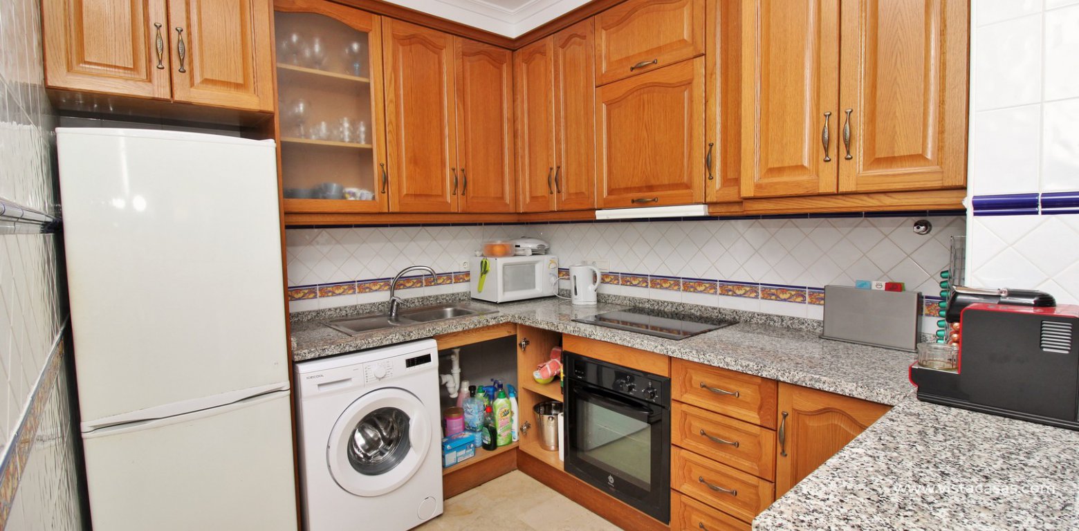 Bungalow for sale in Oporto Golf Pau 8 Villamartin kitchen 2