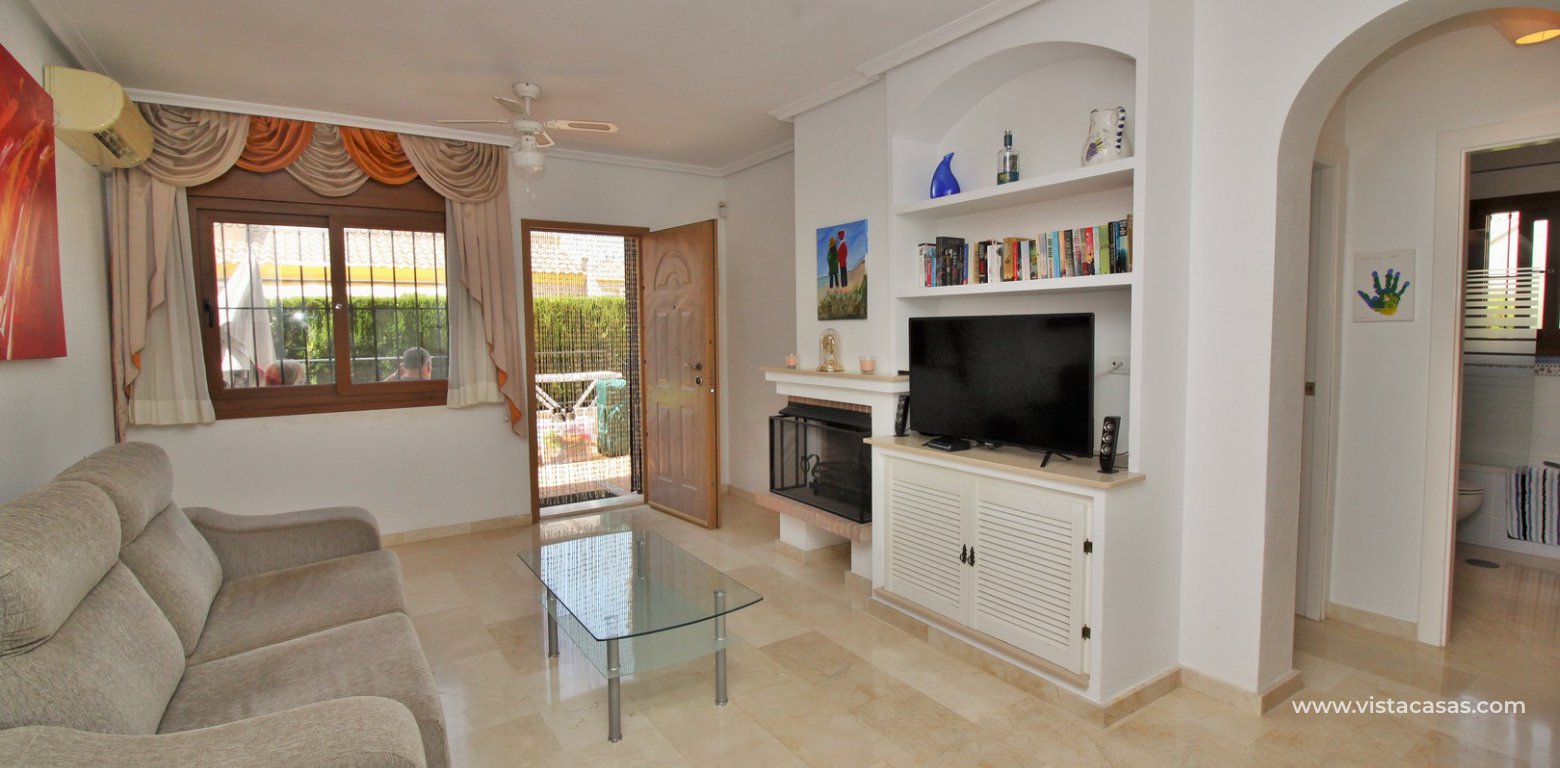 Bungalow for sale in Oporto Golf Pau 8 Villamartin living room
