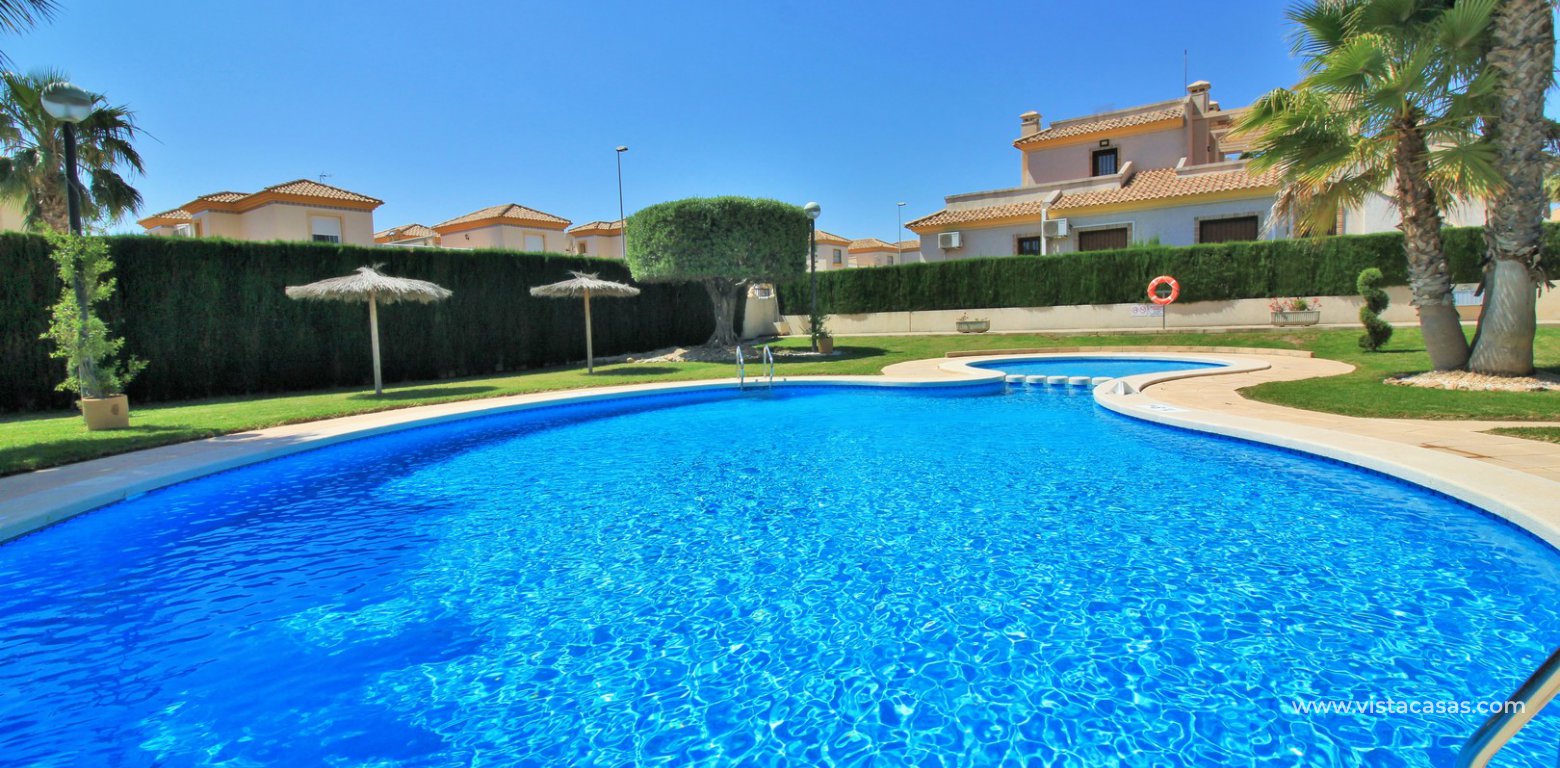 Bungalow for sale in Oporto Golf Pau 8 Villamartin communal pool