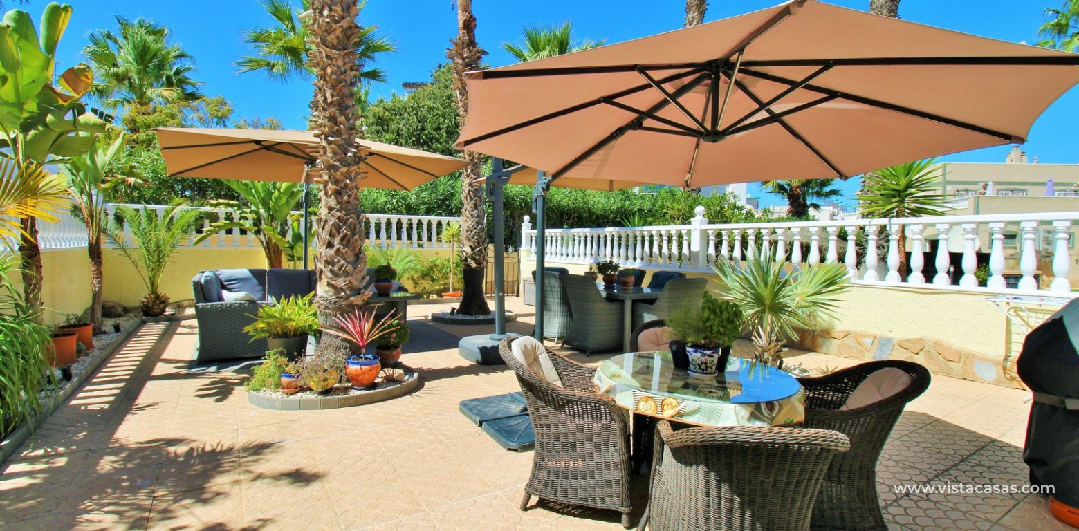 Fully renovated detached villa for sale in Las Violetas Villamartin garden