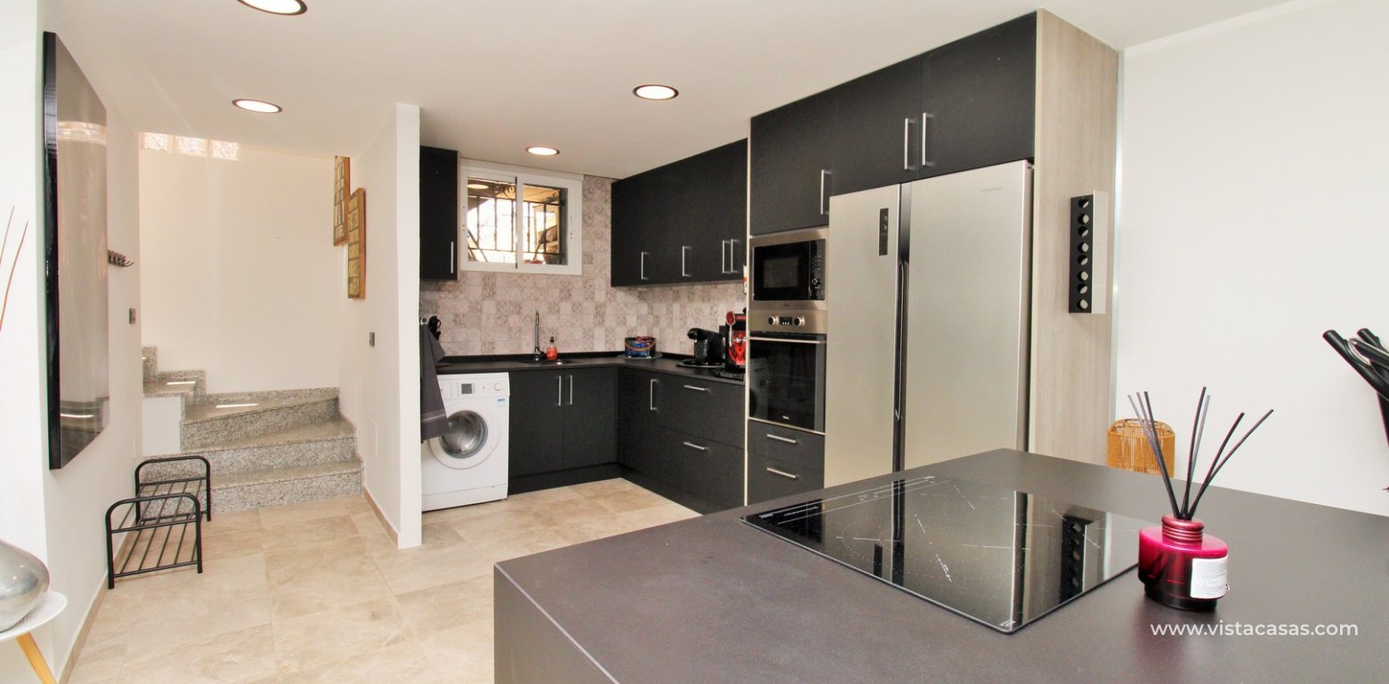 Fully renovated detached villa for sale in Las Violetas Villamartin underbuild kitchen