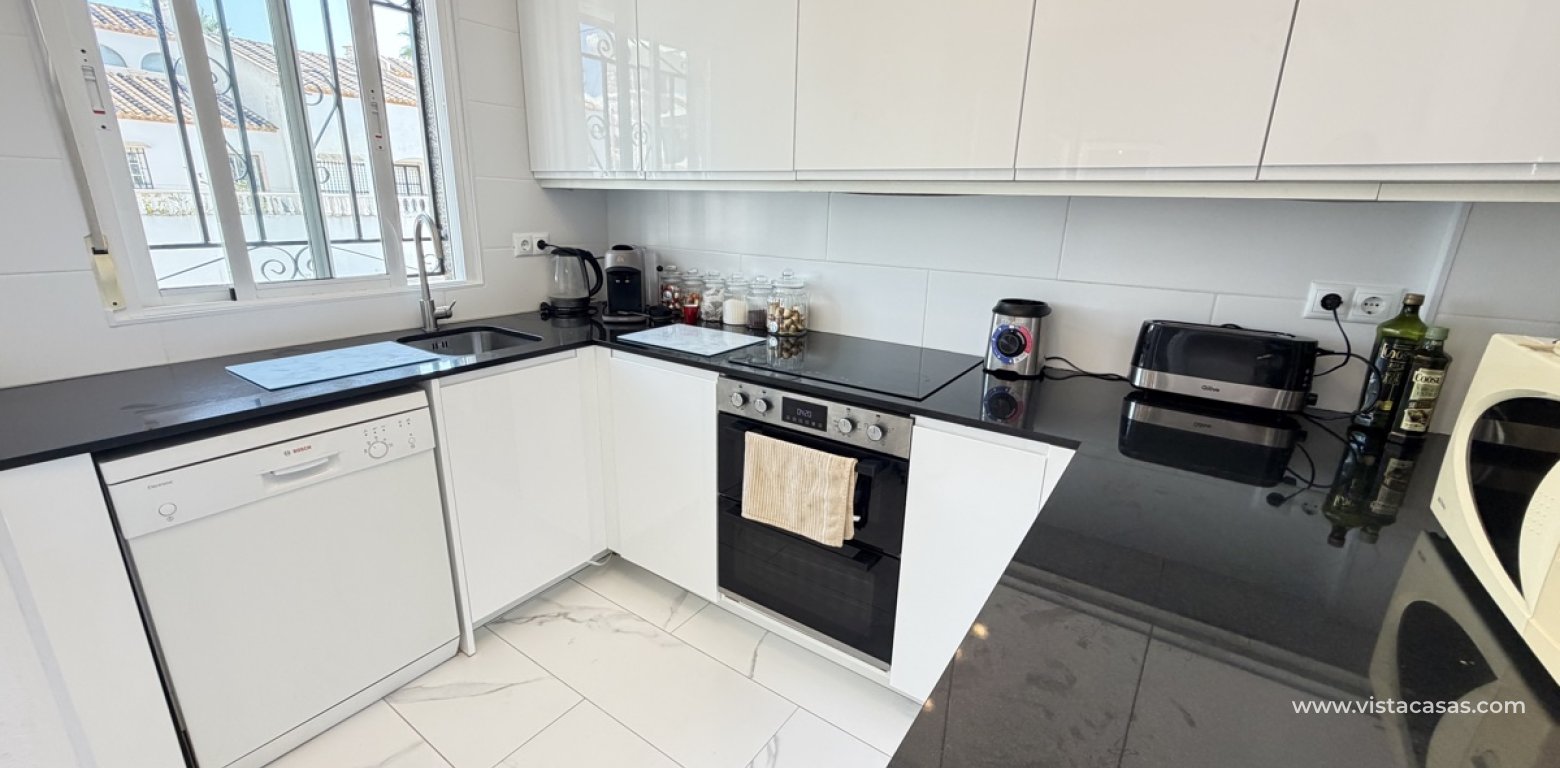 Sale - Villa - Villamartin