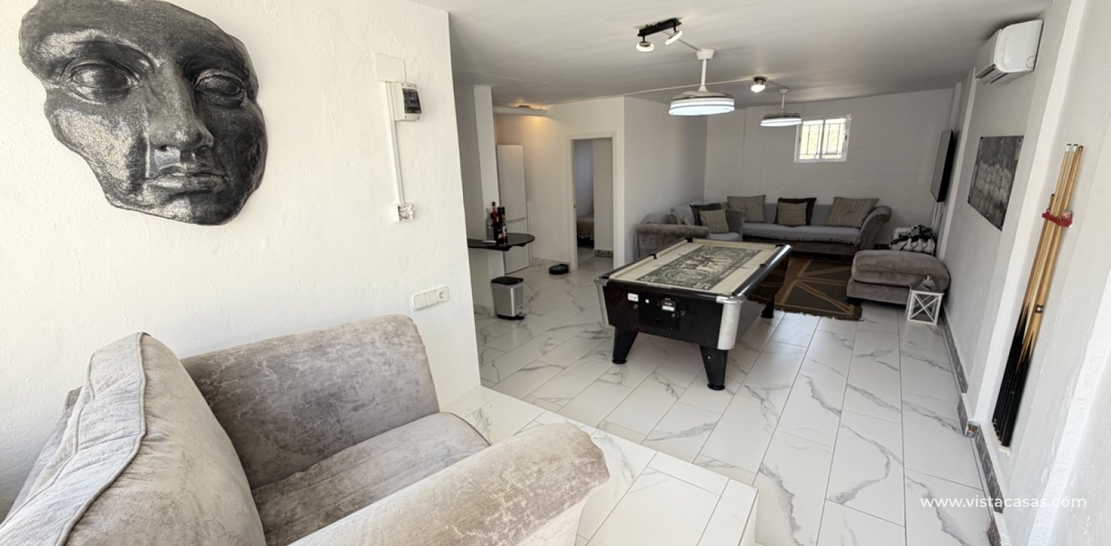 Sale - Villa - Villamartin