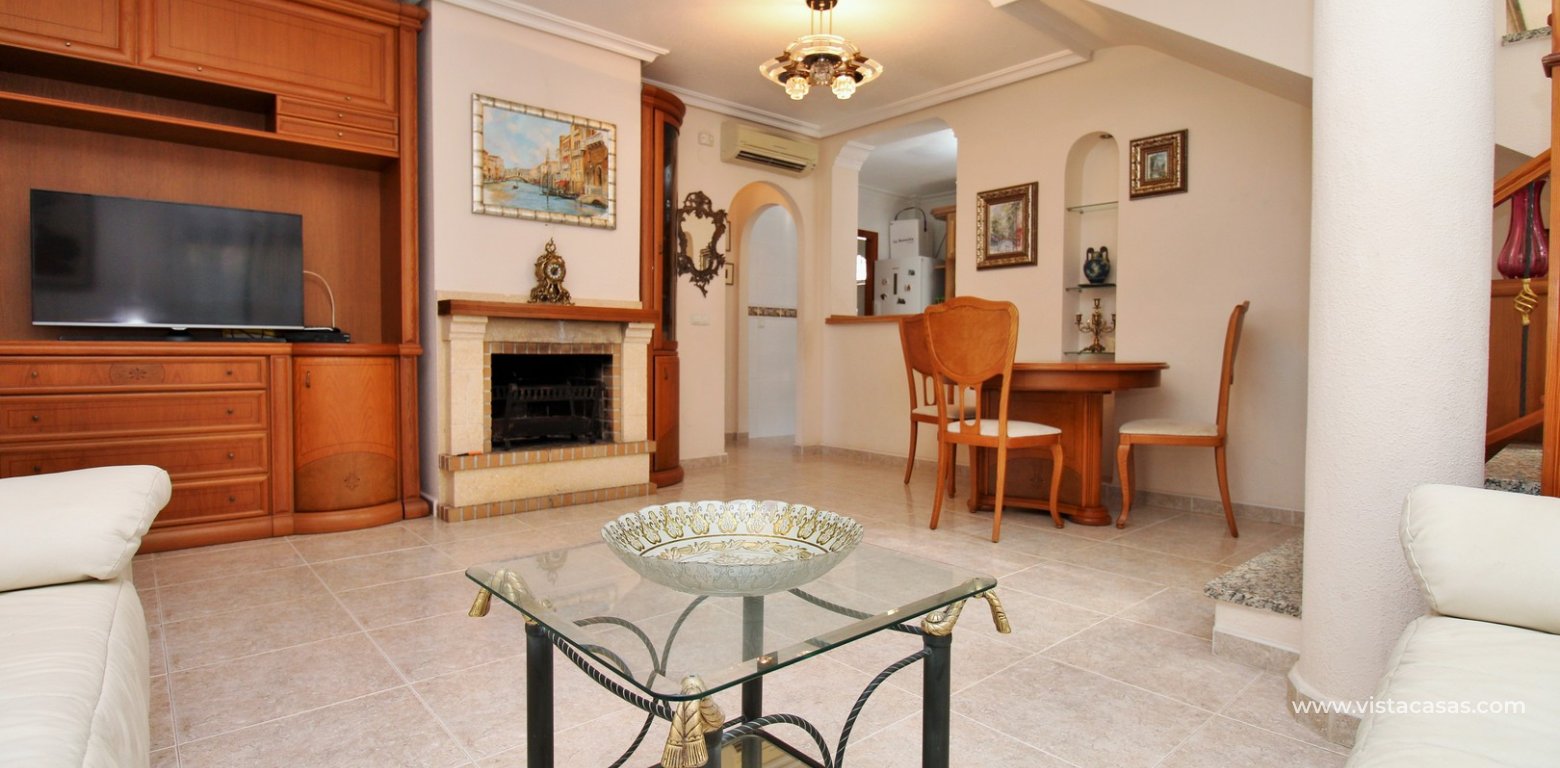 Detached villa with private pool for sale in Zodiaco VI Villamartin lounge 2