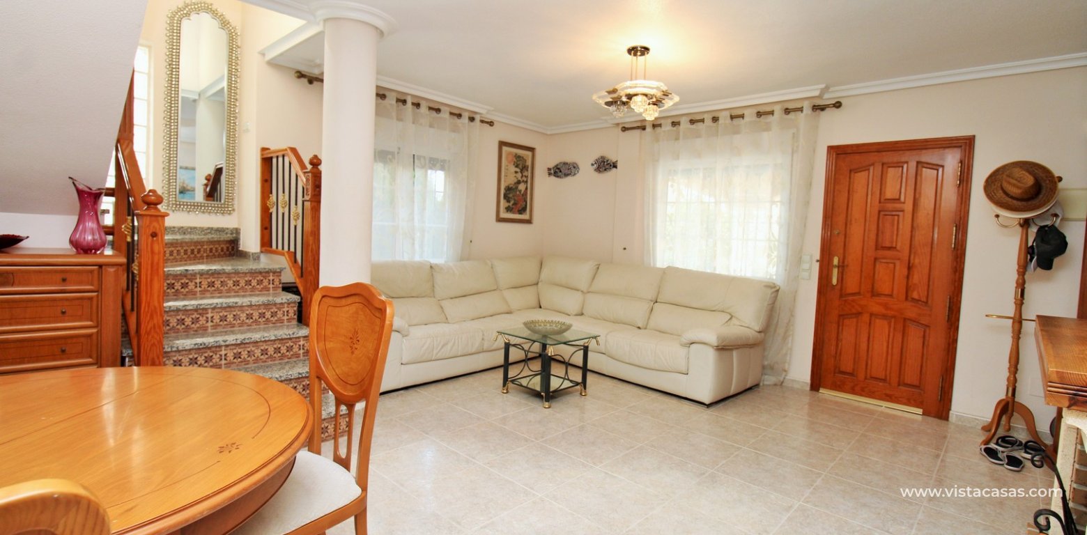 Detached villa with private pool for sale in Zodiaco VI Villamartin lounge 3