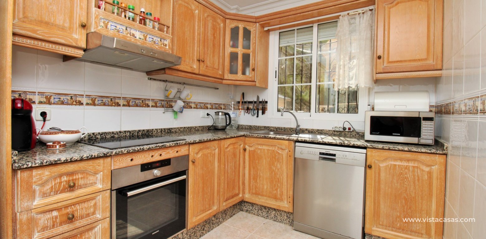 Detached villa with private pool for sale in Zodiaco VI Villamartin kitchen 2
