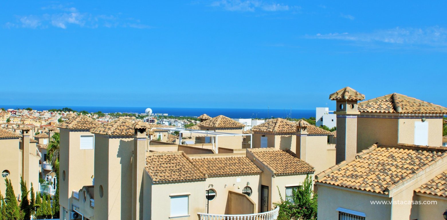 Detached villa with private pool for sale in Zodiaco VI Villamartin sea views