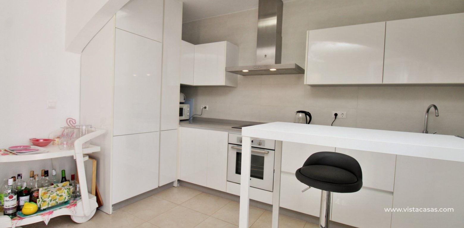 Detached villa in Villamartin with private pool and guest underbuild kitchen