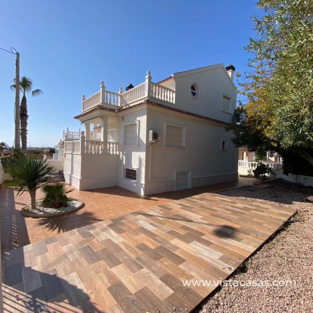 Villa - Resale - Torrevieja - Torrevieja