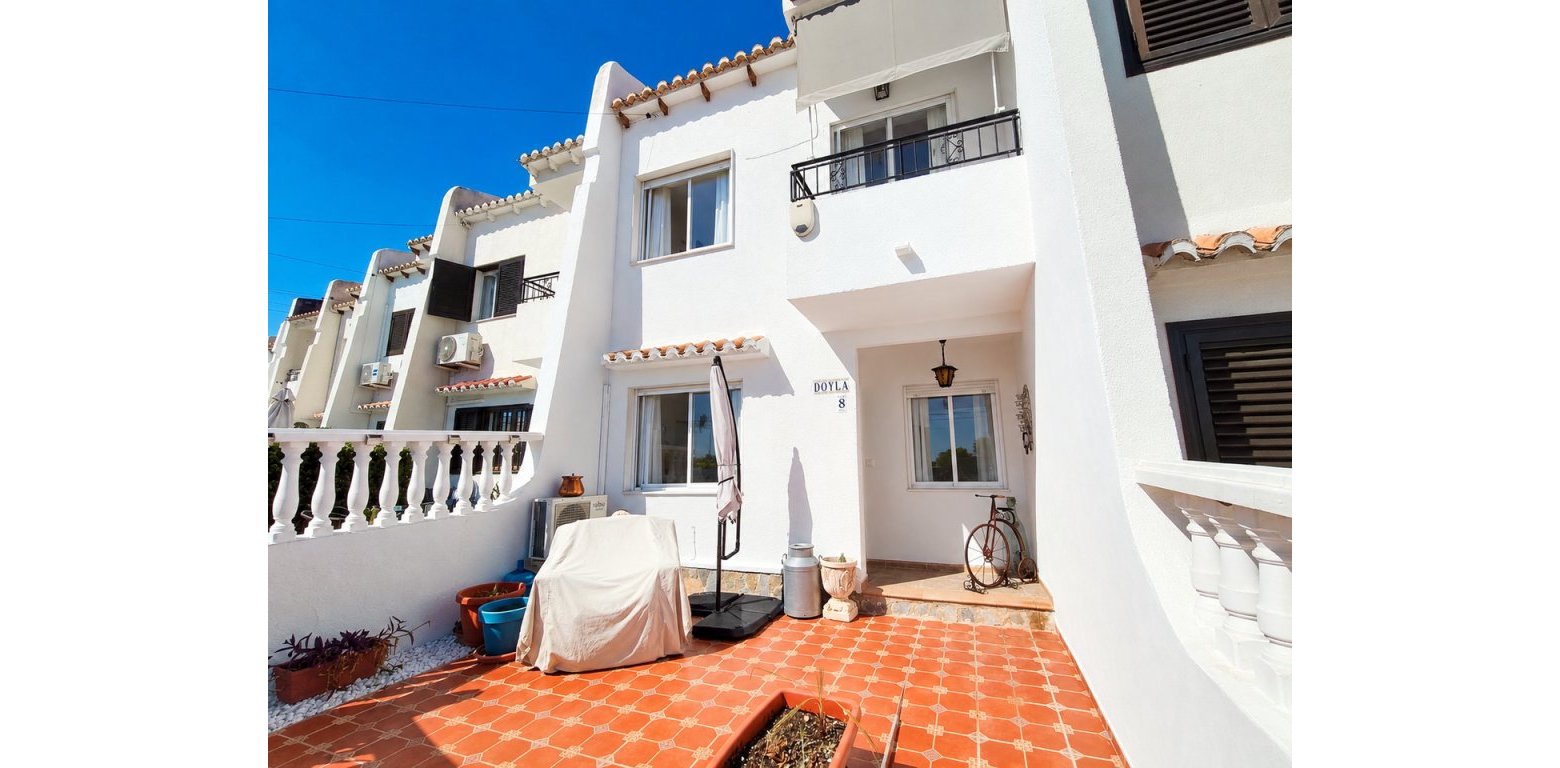 Resale - Townhouse - Los Balcones