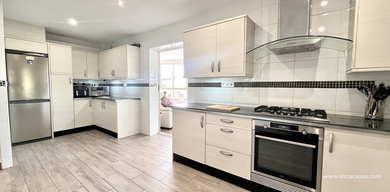 Resale - Villa - Pinar de Campoverde