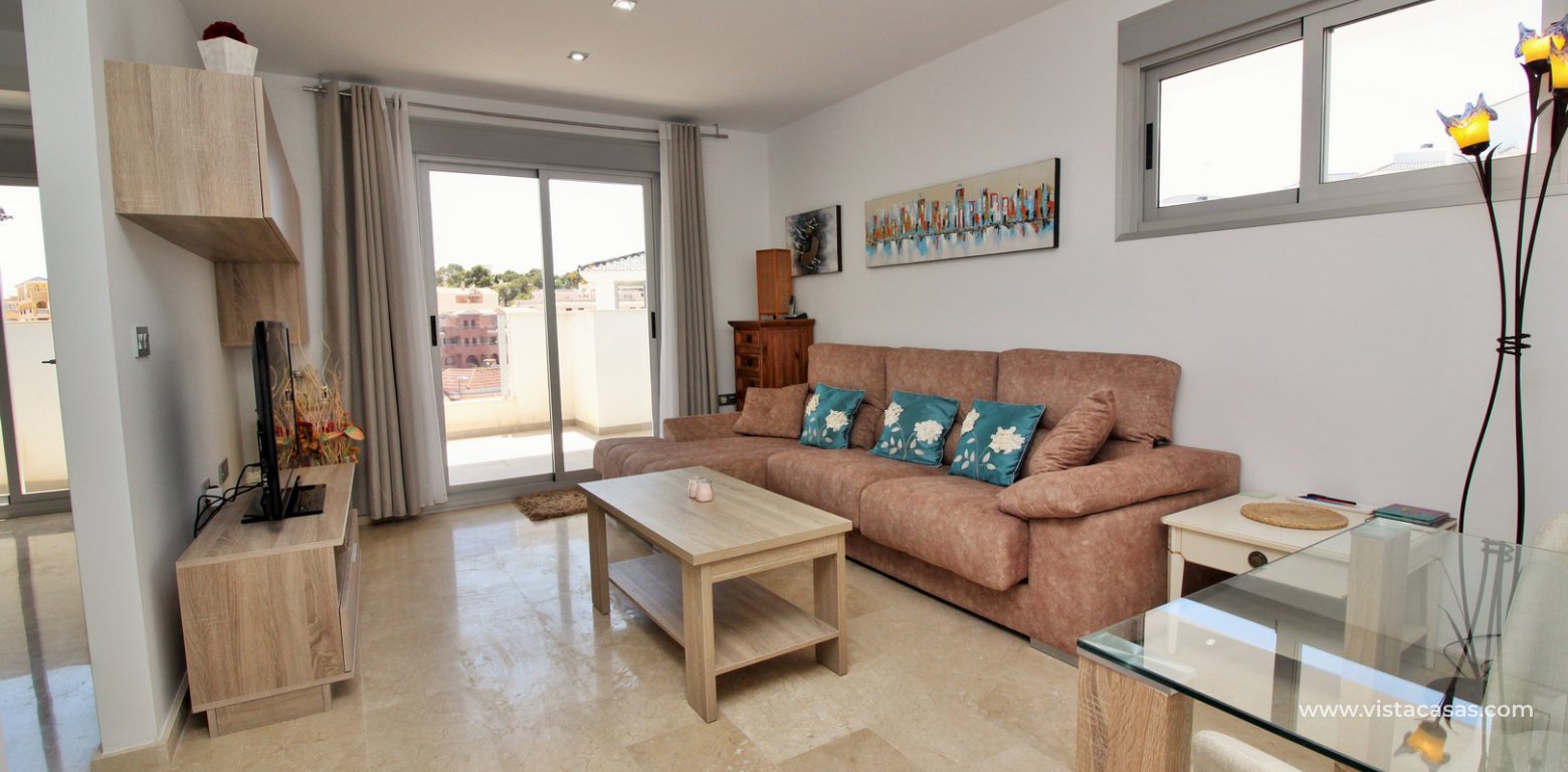 Penthouse apartment for sale in Sungolf Beach Villamartin living room
