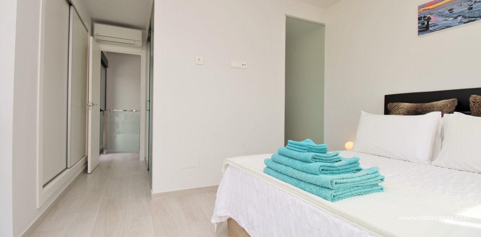 Duplex Penthouse for sale in Soleil Pau 8 Villamartin master bedroom wardrobes