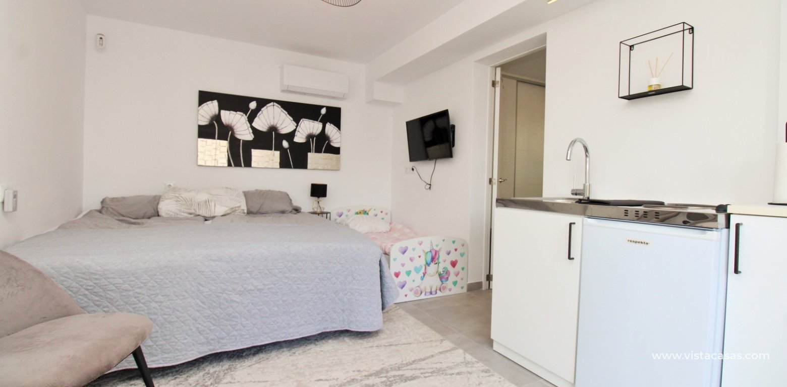 Resale - Villa - Villamartin