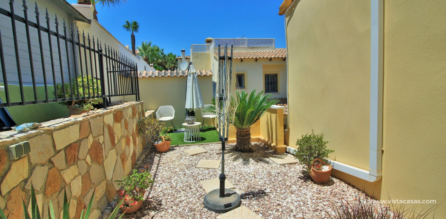 Detached villa for sale in Rioja V Los Dolses garden area rear