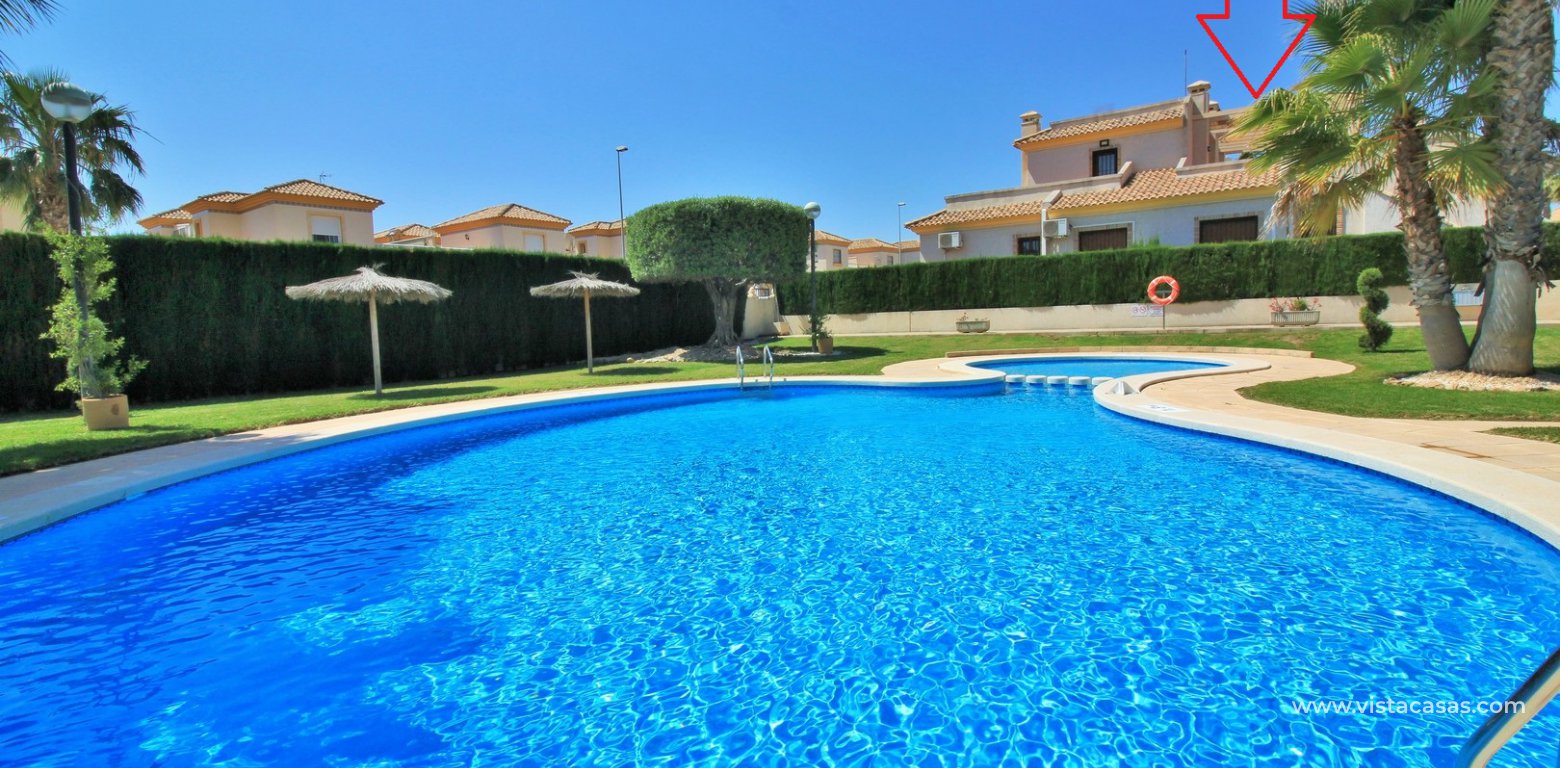 Bungalow for sale in Opoto Golf Pau 8 Villamartin next to the pool