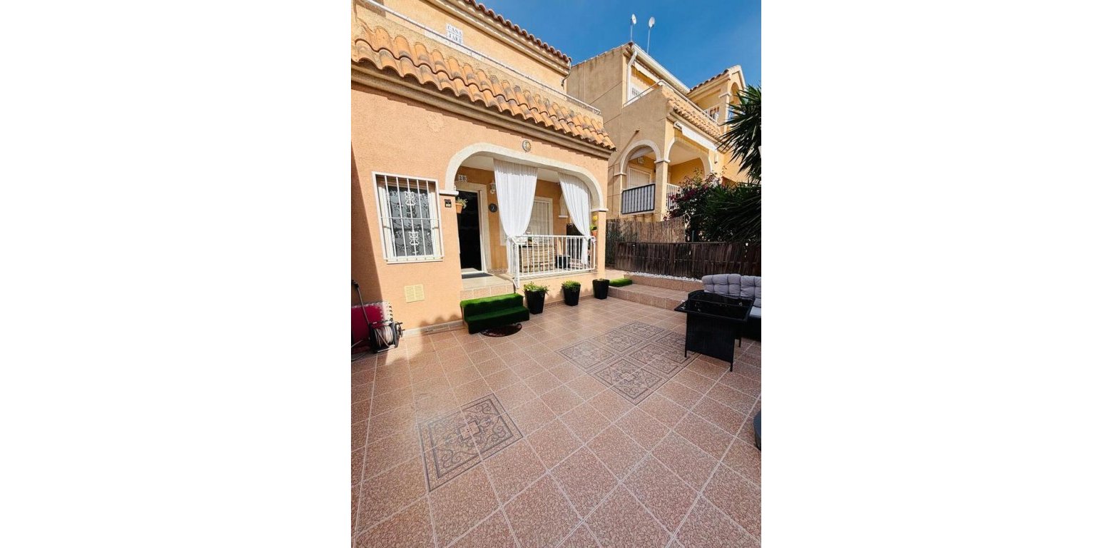Sale - Wohnung - Villamartin