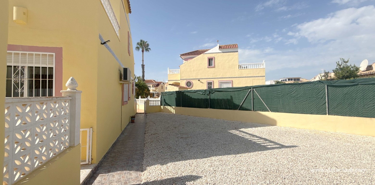 Sale - Townhouse - La Zenia