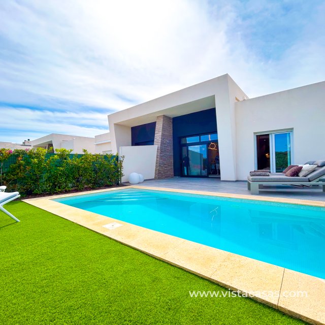 Villa - Resale - Algorfa - La Finca Golf Resort
