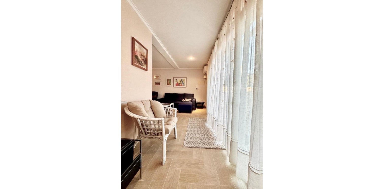 Vente - Maison Mitoyenne - Torrevieja