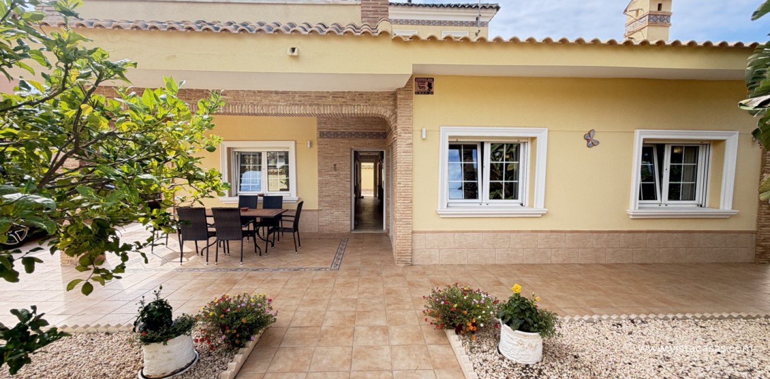 Sale - Villa - Cabo Roig