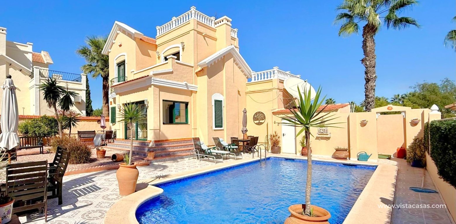 Sale - Villa - Villamartin