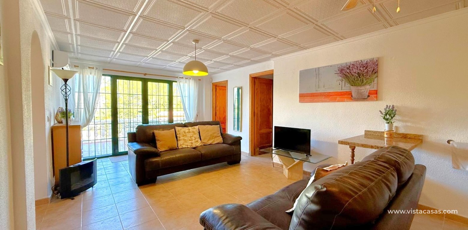 Sale - Villa - Villamartin