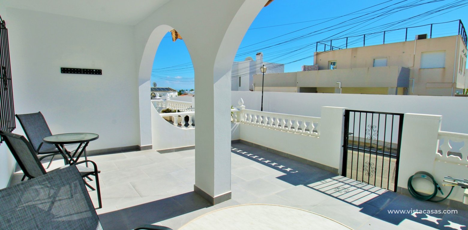 South-facing 2-bedroom bungalow for sale in Villamartin near La Fuente terrace