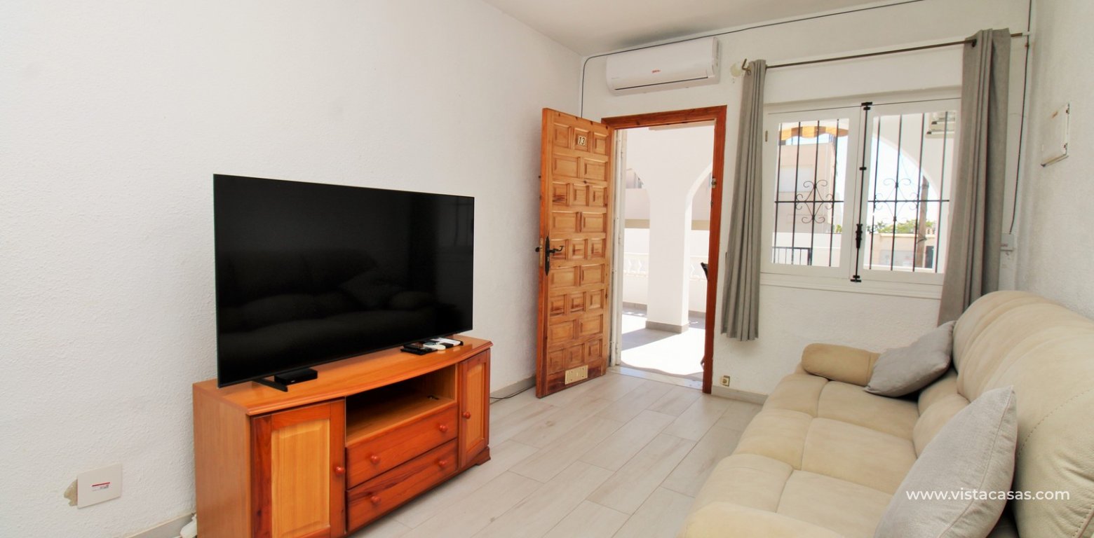 South-facing 2-bedroom bungalow for sale in Villamartin near La Fuente lounge 5
