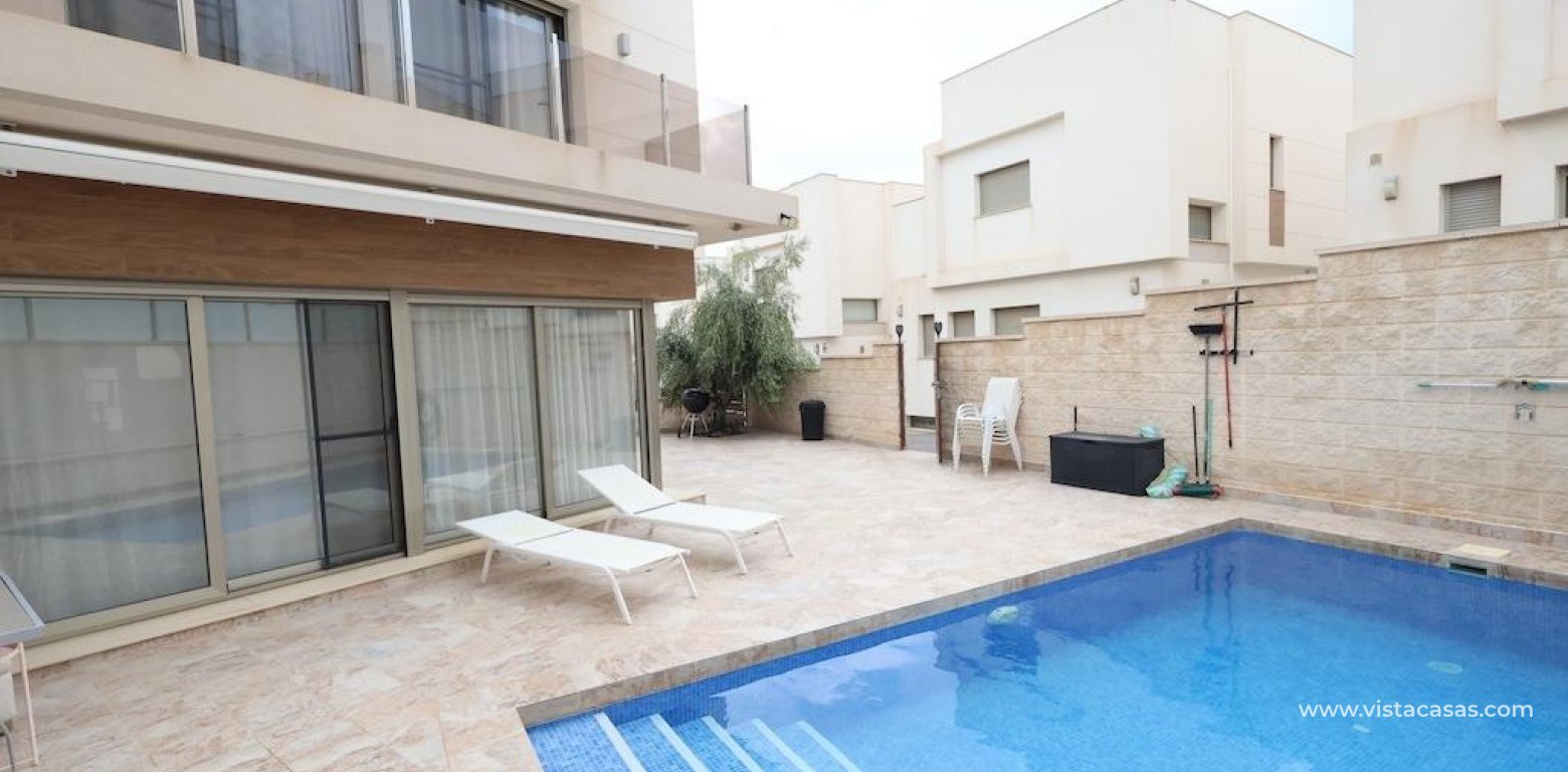 Sale - Villa - Villamartin