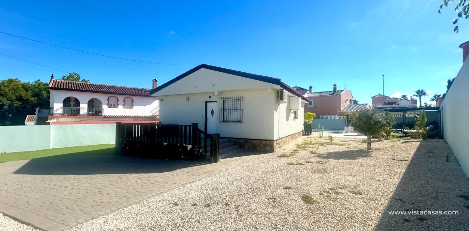 Resale - Villa - Pinar de Campoverde