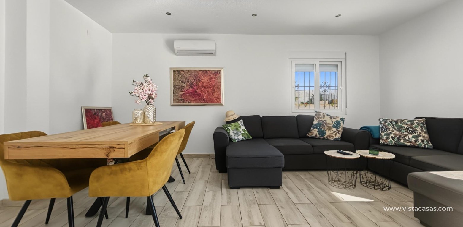 Resale - Villa - Pinar de Campoverde