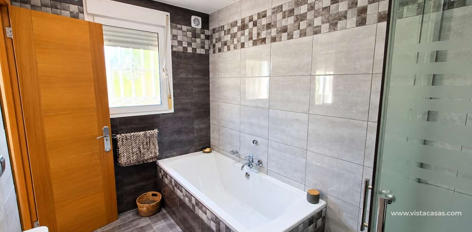 Resale - Villa - Algorfa