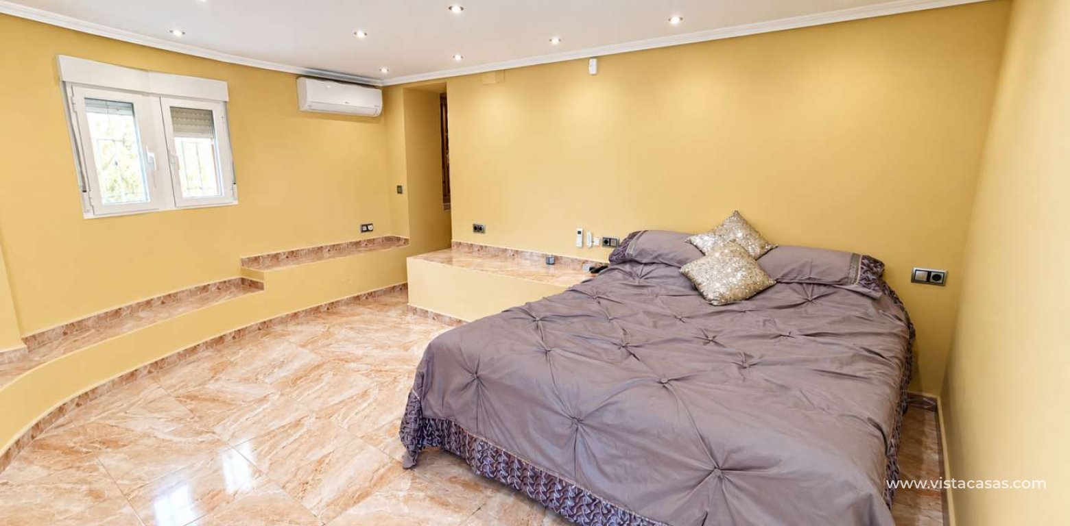 Resale - Villa - Algorfa