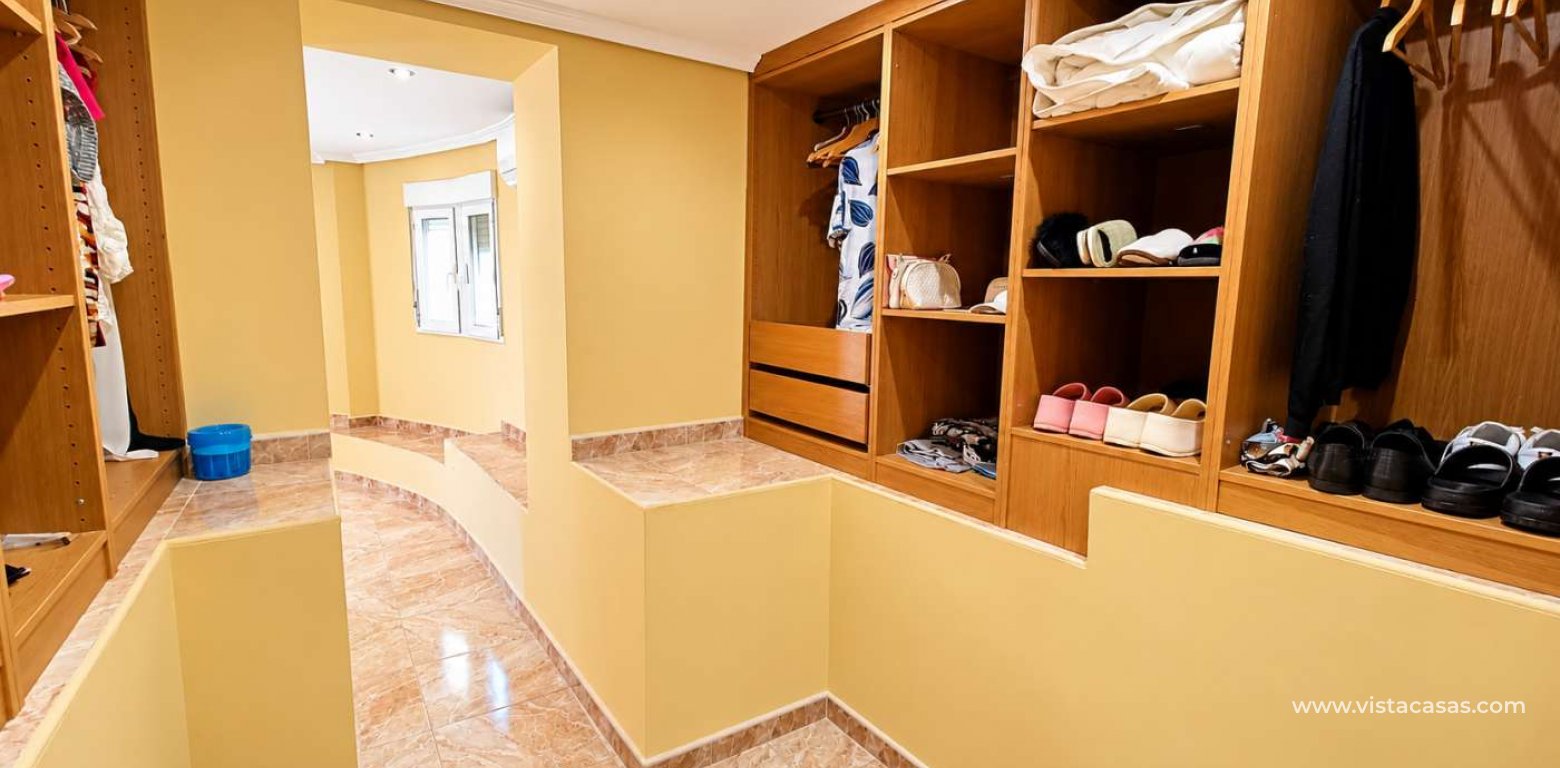 Resale - Villa - Algorfa
