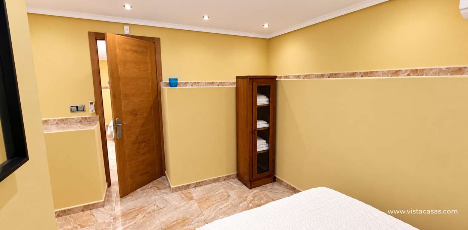 Resale - Villa - Algorfa