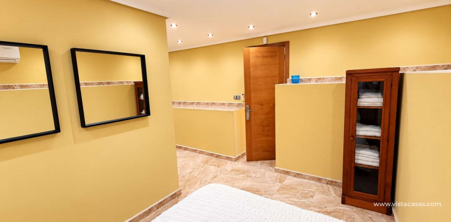 Resale - Villa - Algorfa