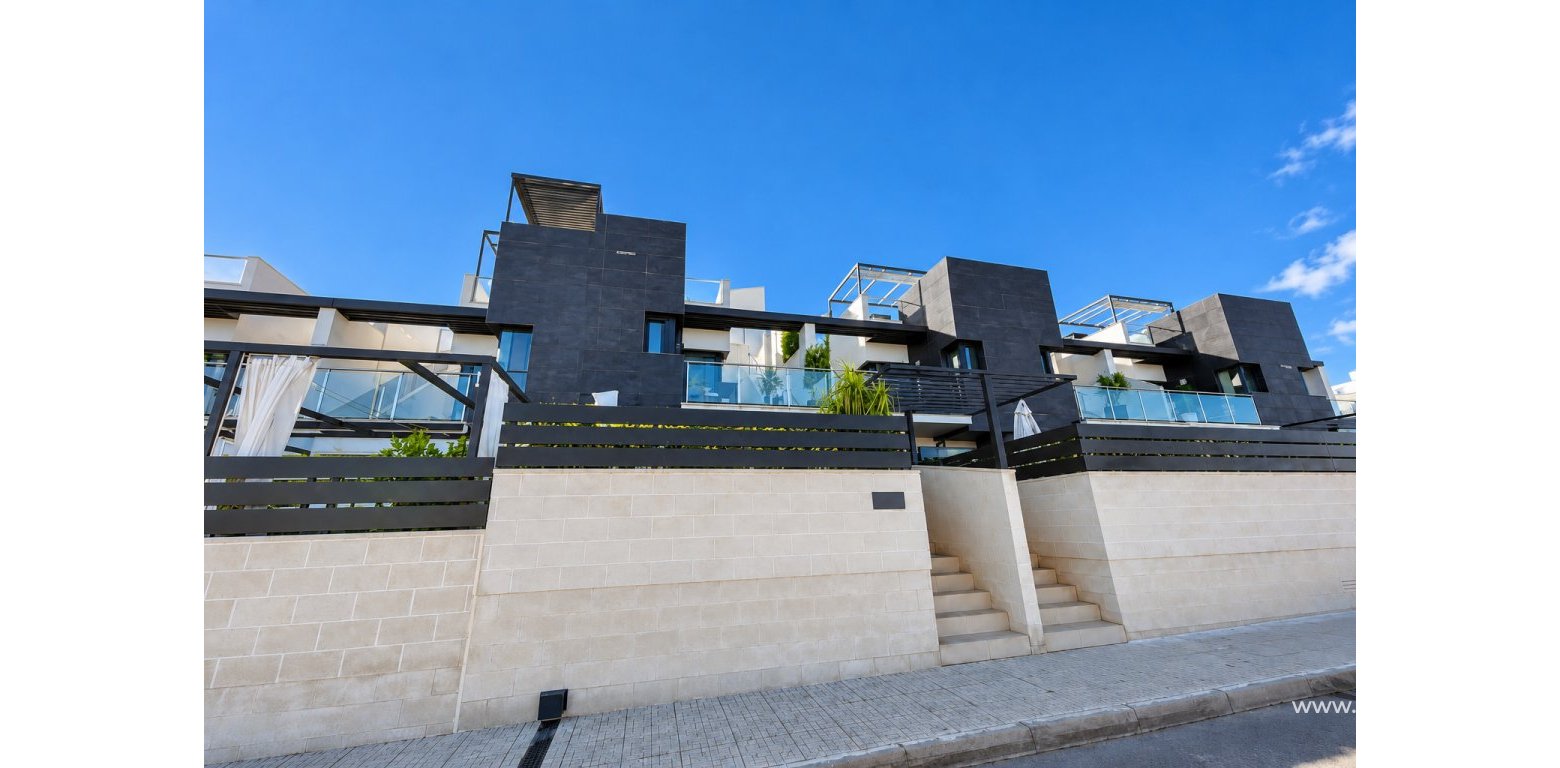 Vente - Maison Mitoyenne - Villamartin