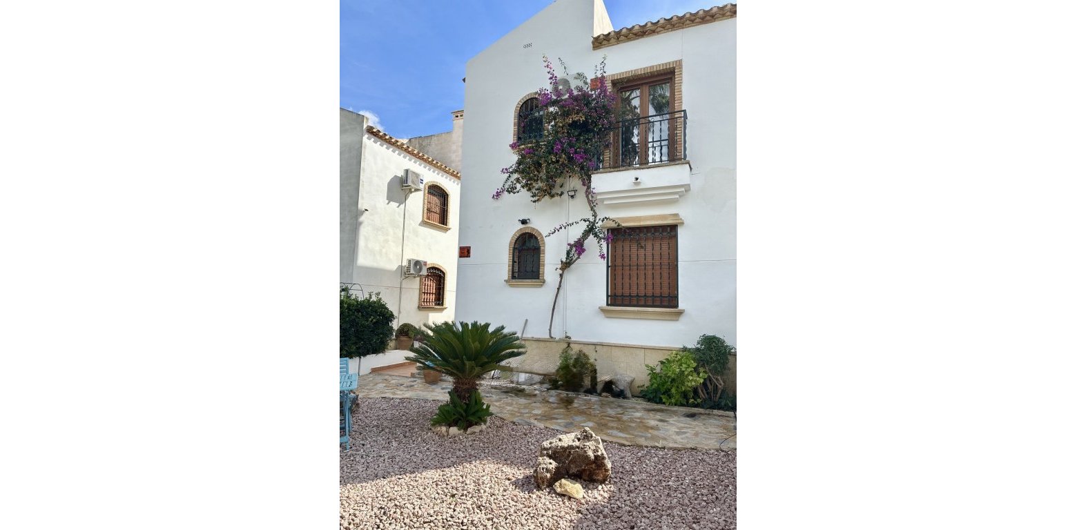 Resale - Apartment - Villamartin - PAU 8