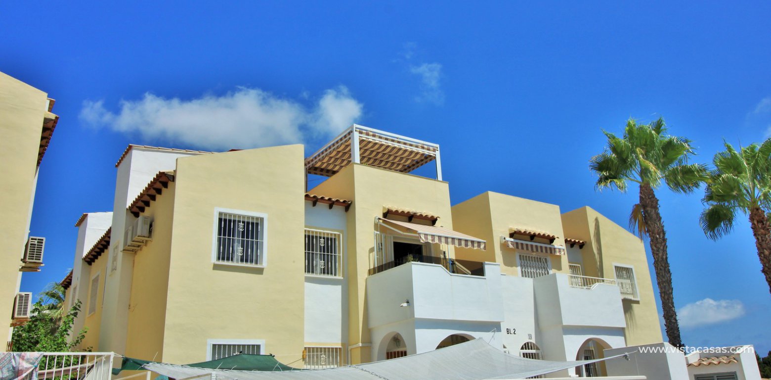 Modern top floor apartment for sale in Panorama Golf Villamartin exterior