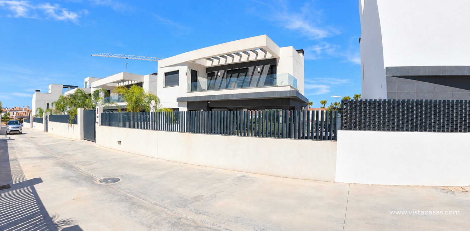 Resale - Villa - Algorfa - La Finca Golf Resort