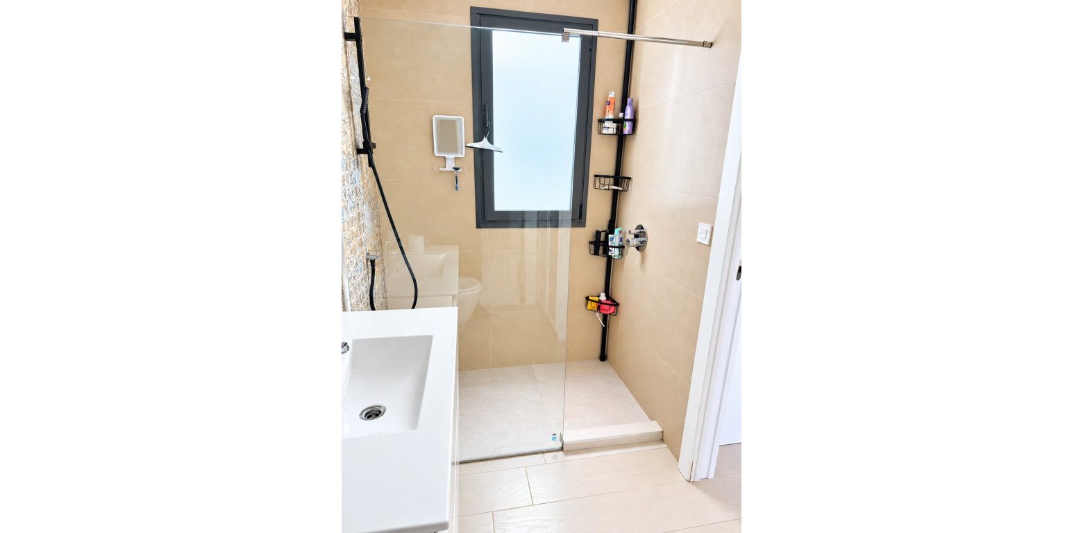 Resale - Villa - Rojales