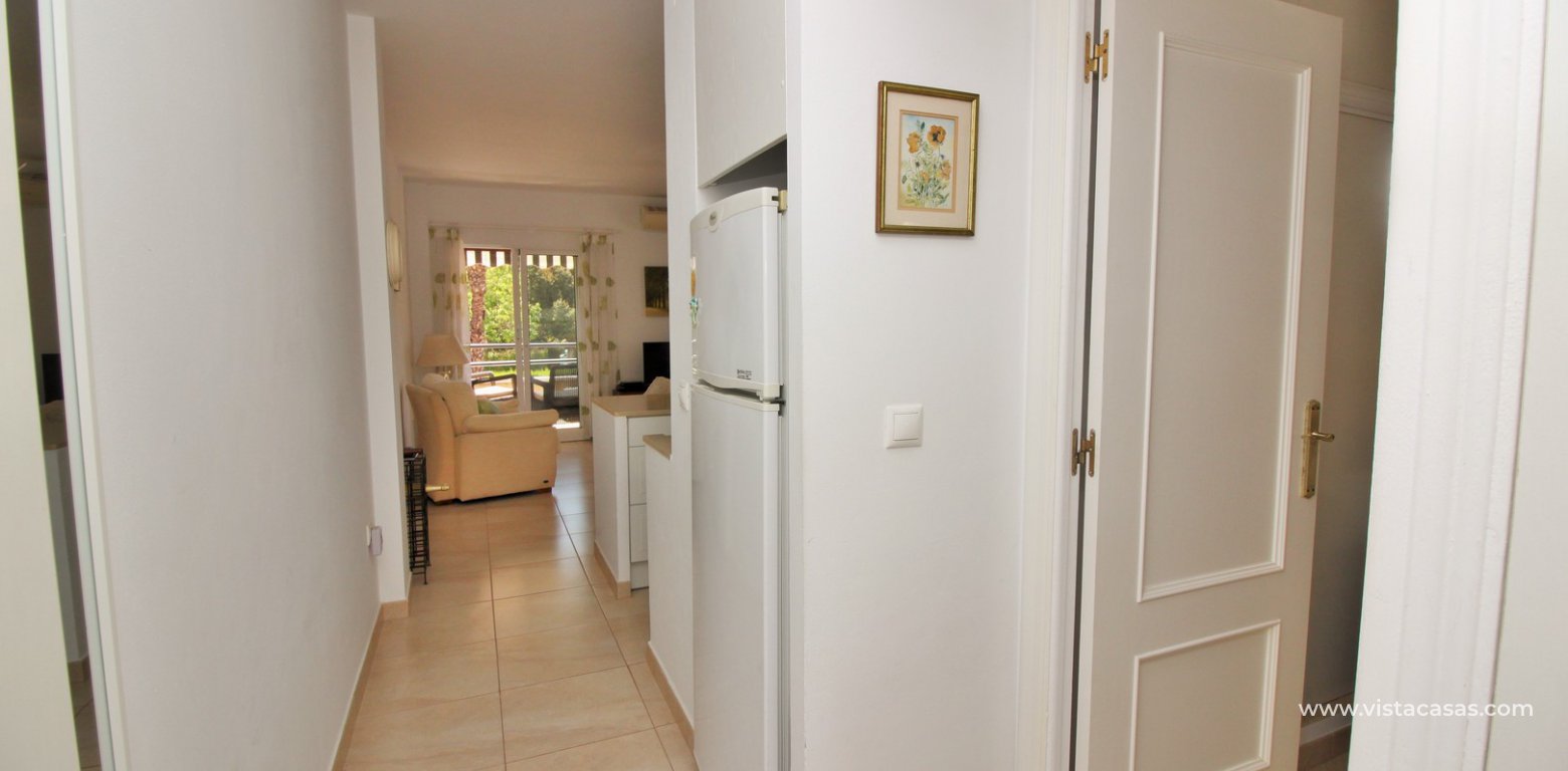 Apartment for sale in Las Brisas 2 Villamartin golf hallway