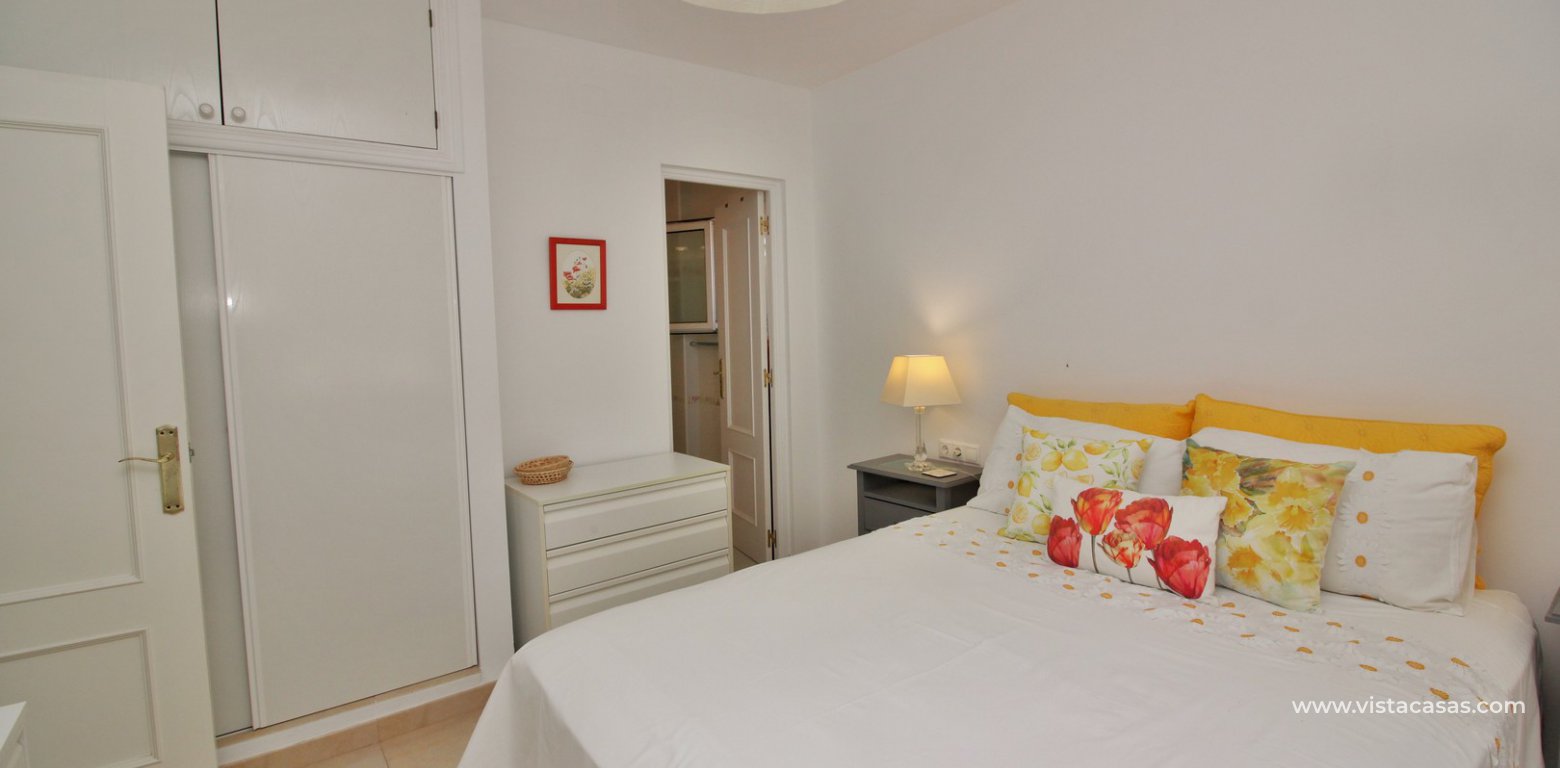 Apartment for sale in Las Brisas 2 Villamartin golf bedroom fitted wardrobes