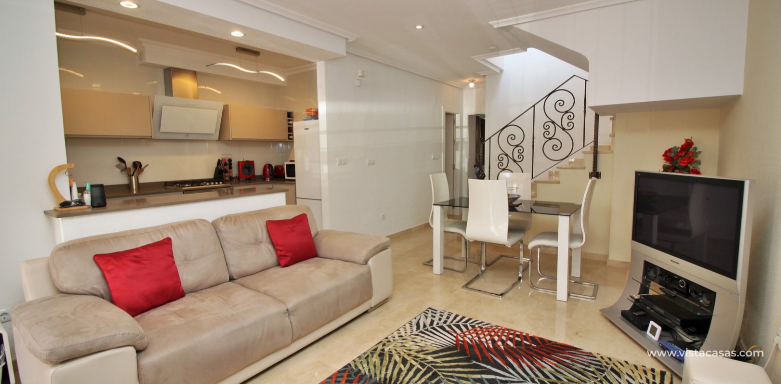 Buhardilla townhouse for sale in Pau 8 Villamartin Las Mariposas lounge 2