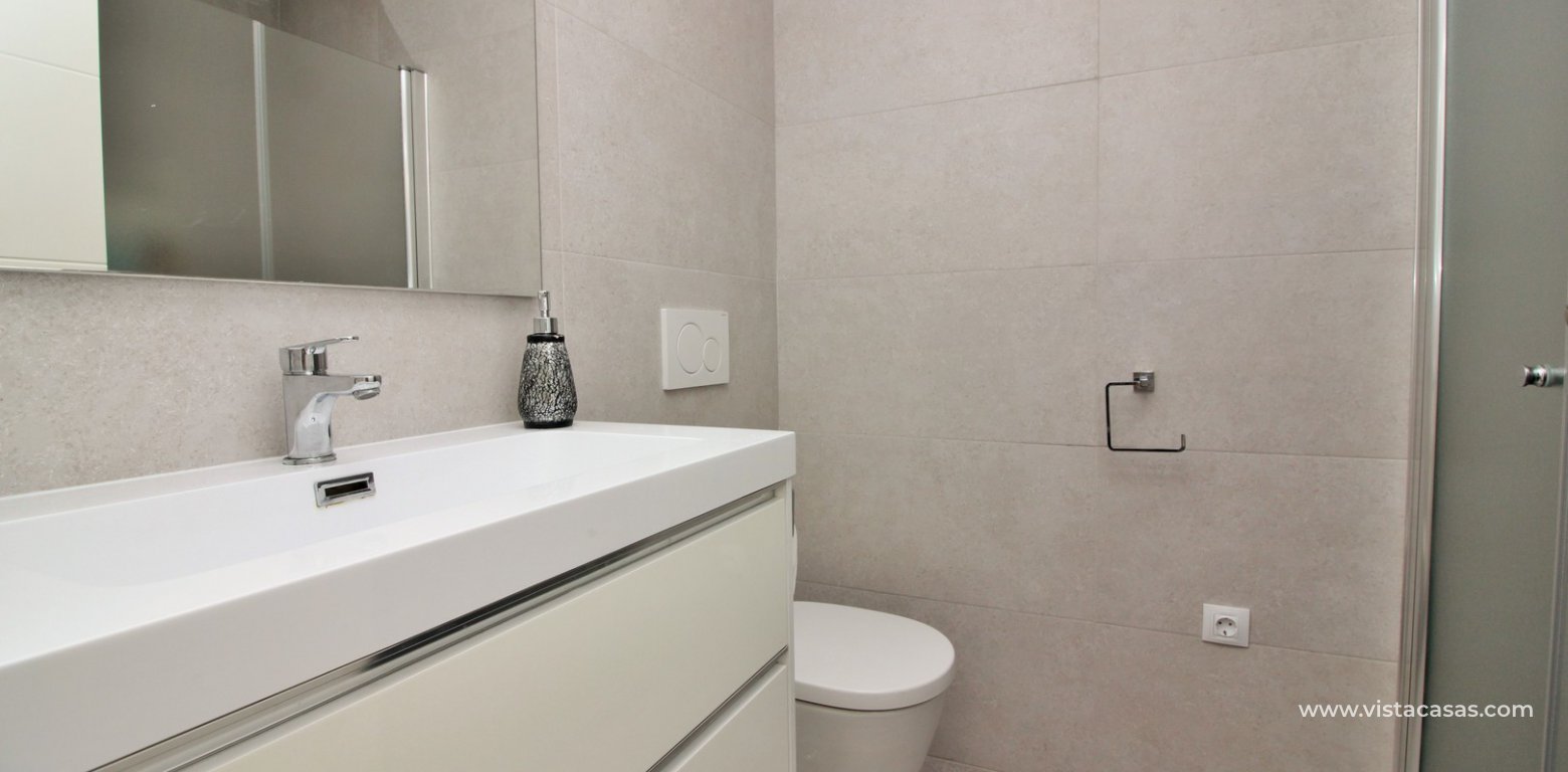 Apartment for sale in Vista Azul XXIX Villamartin bathroom