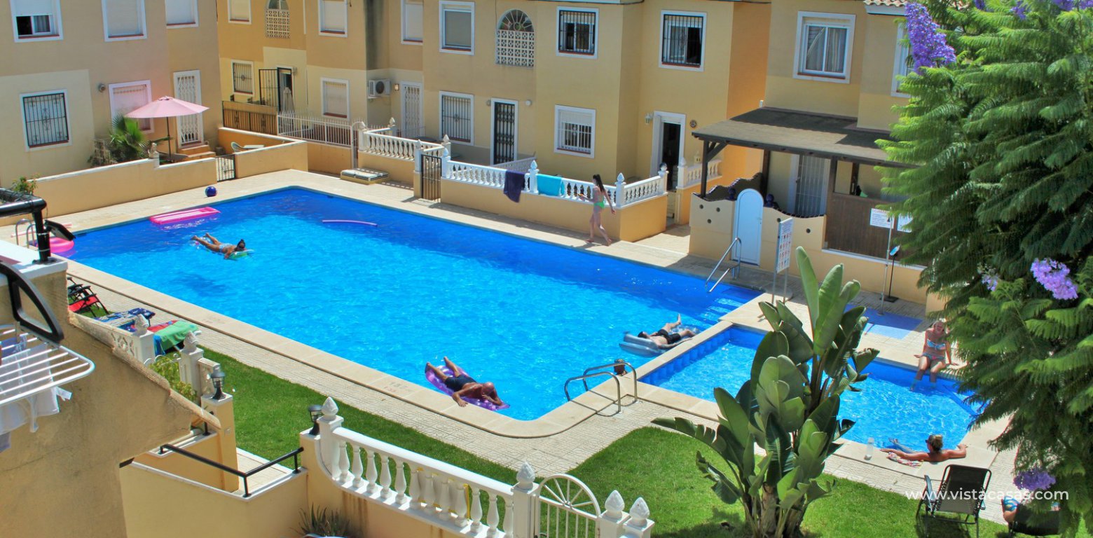 South facing apartment for sale Lomas del Golf Villamartin overlooking the pool