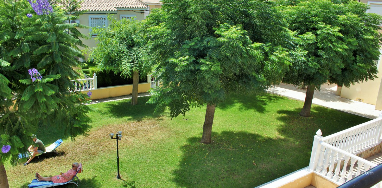 South facing apartment for sale Lomas del Golf Villamartin overlooking the pool communal gardens